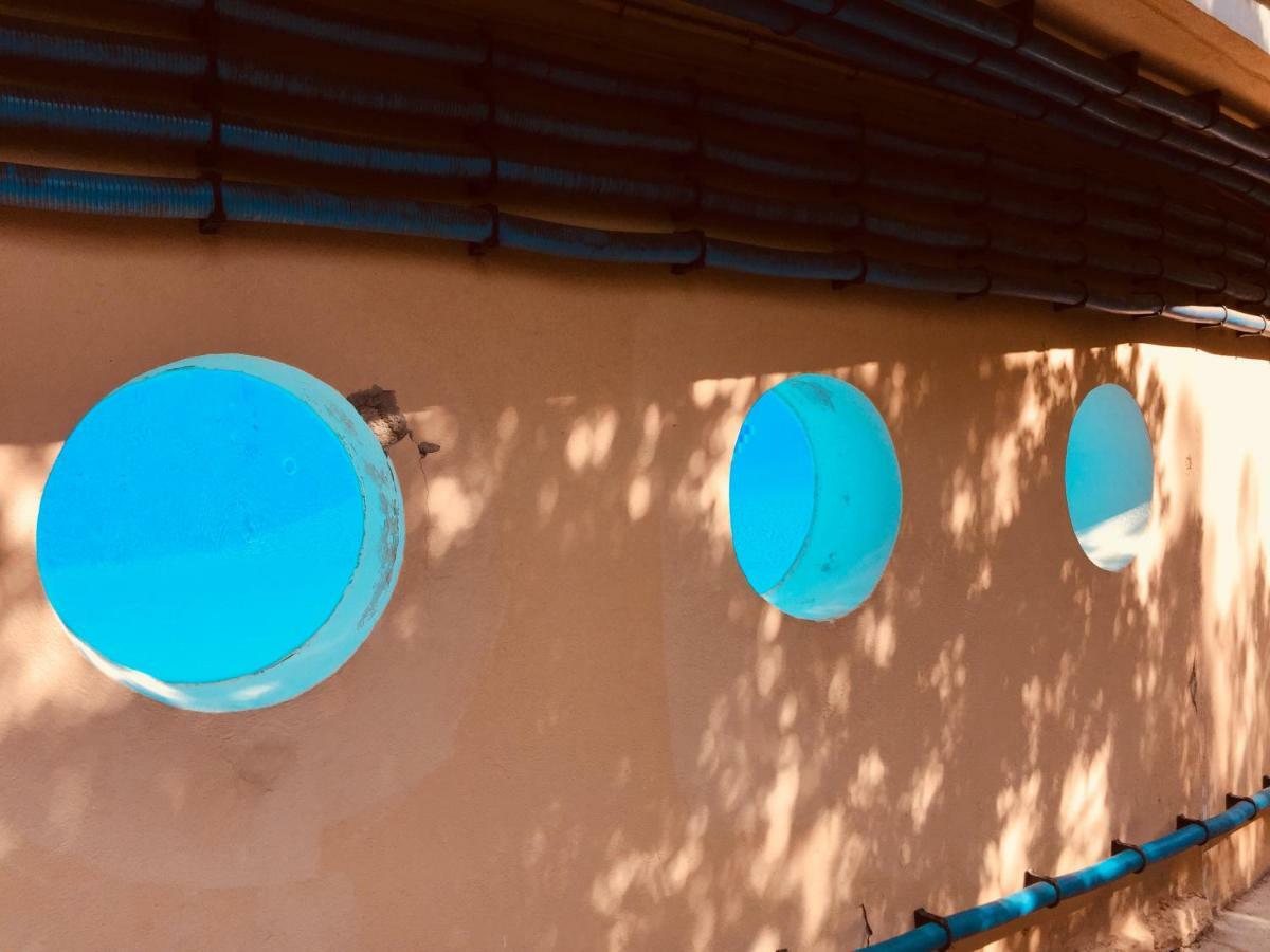 Appartement Studio 4 personnes avec piscine, tennis à Hyères Extérieur photo