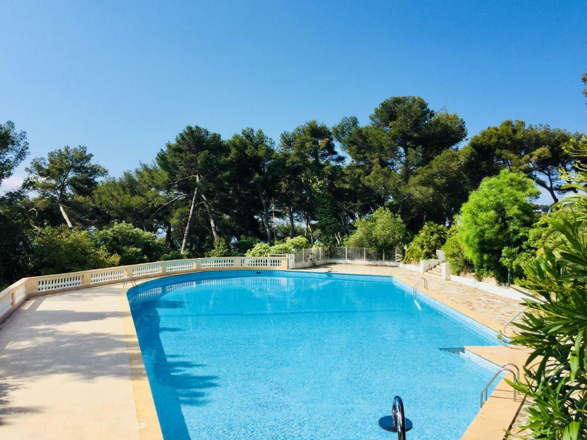 Appartement Studio 4 personnes avec piscine, tennis à Hyères Extérieur photo