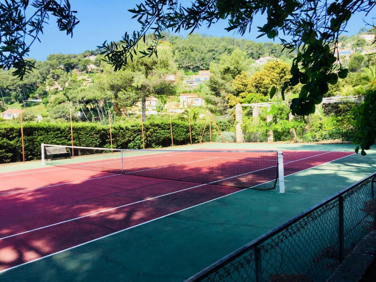 Appartement Studio 4 personnes avec piscine, tennis à Hyères Extérieur photo