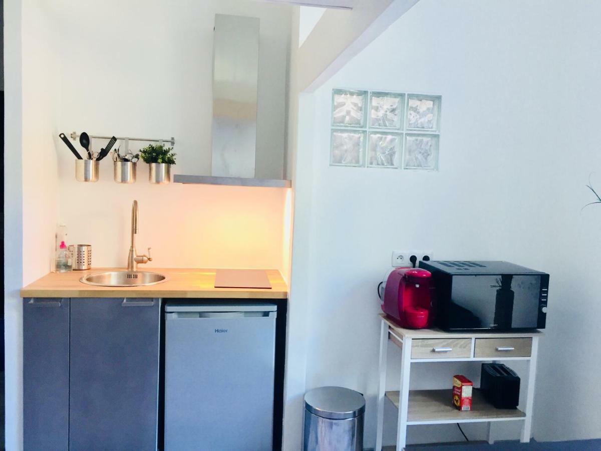 Appartement Studio 4 personnes avec piscine, tennis à Hyères Extérieur photo